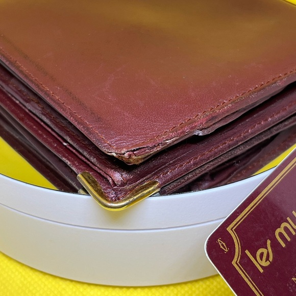 Cartier Bi-fold Wallet and COA - Picture 5 of 11